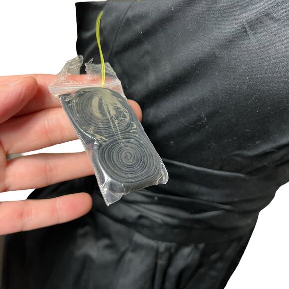 David's Bridal Size 2 Black Strapless Cocktail Dress NWT Pleated Cotton Formal - Picture 6 of 7